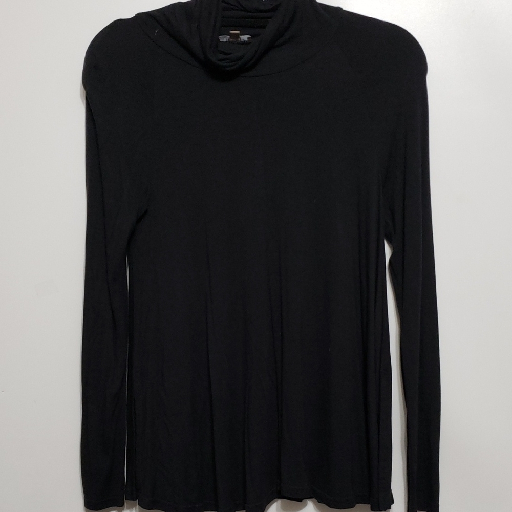 Lilla P Classic Long Sleeve Swing Black Turtleneck